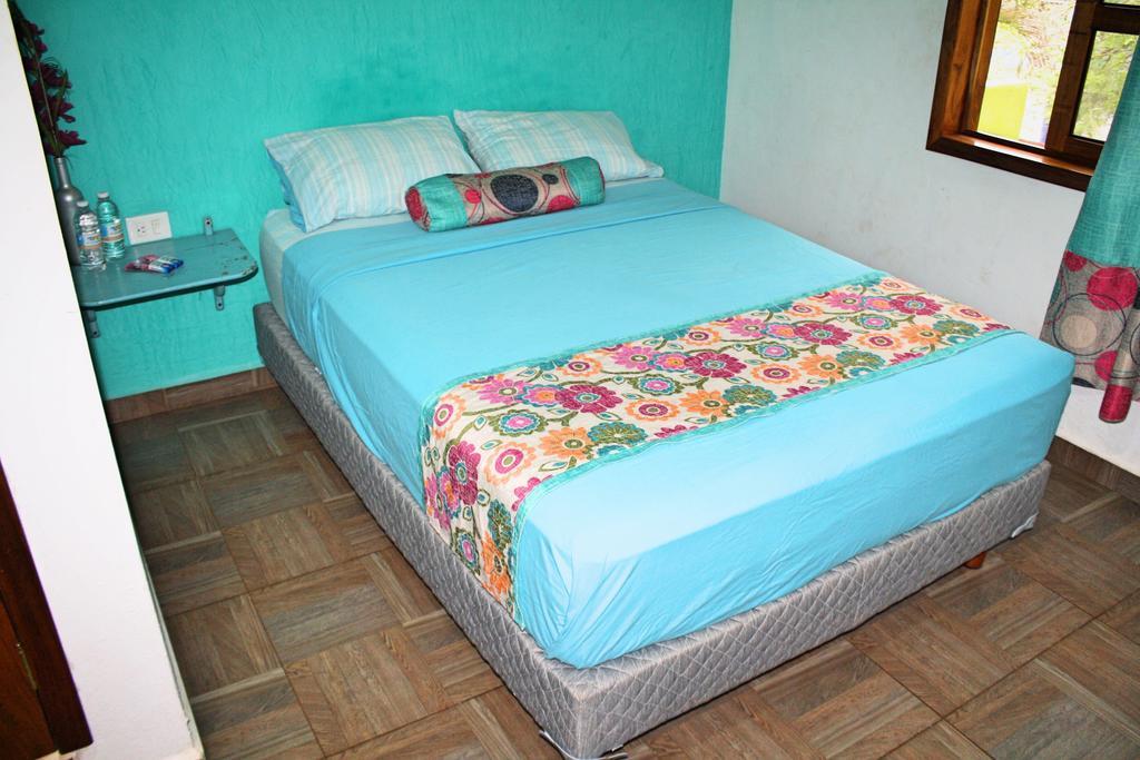 Yaxche Centro Hostal Y Camping Бакалар Екстер'єр фото