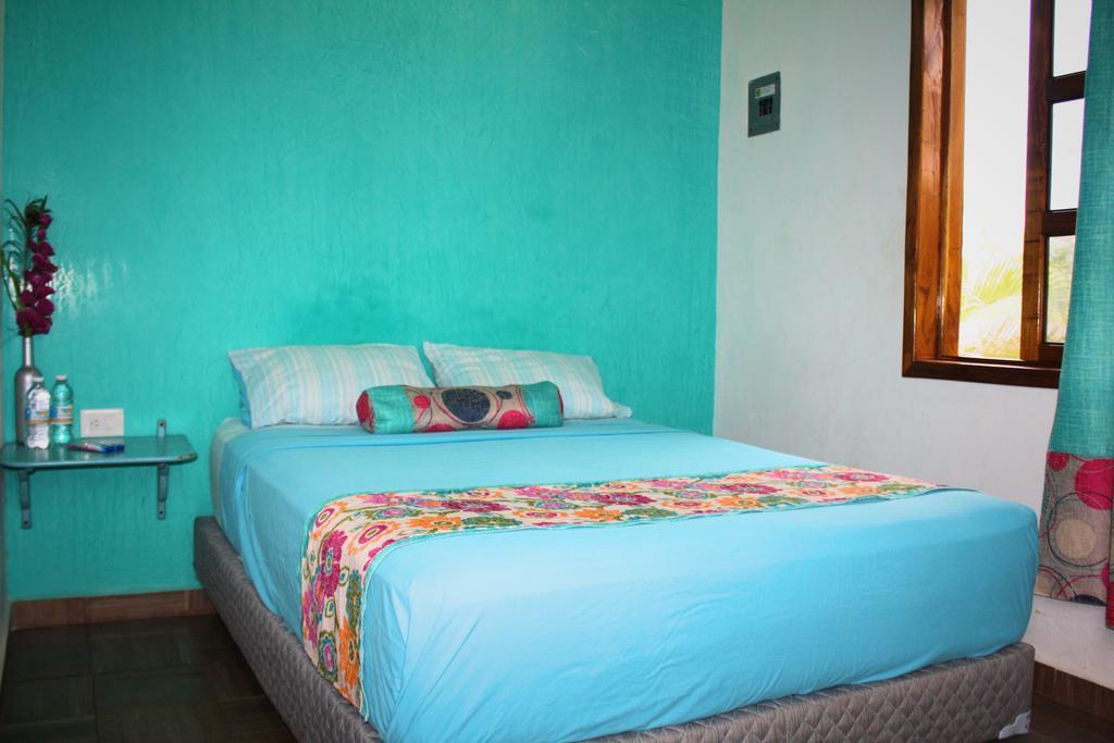 Yaxche Centro Hostal Y Camping Бакалар Екстер'єр фото