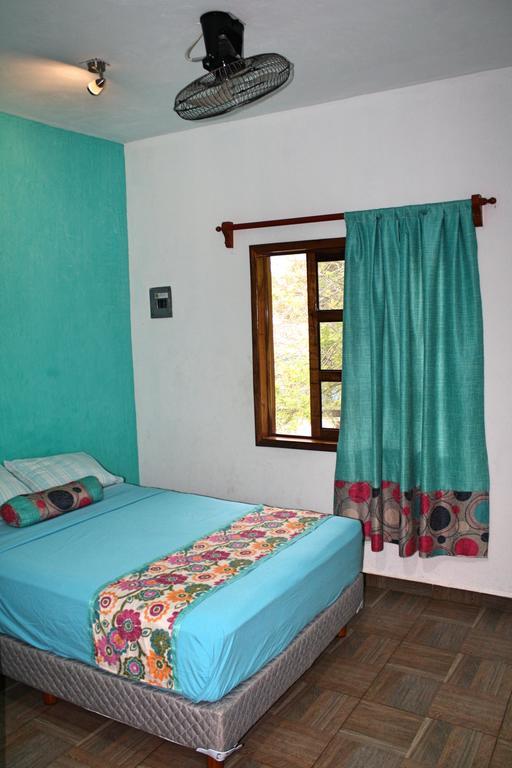 Yaxche Centro Hostal Y Camping Бакалар Екстер'єр фото