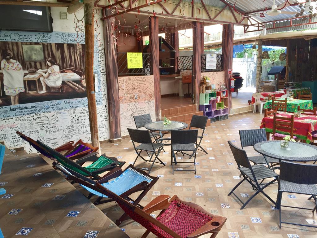 Yaxche Centro Hostal Y Camping Бакалар Екстер'єр фото