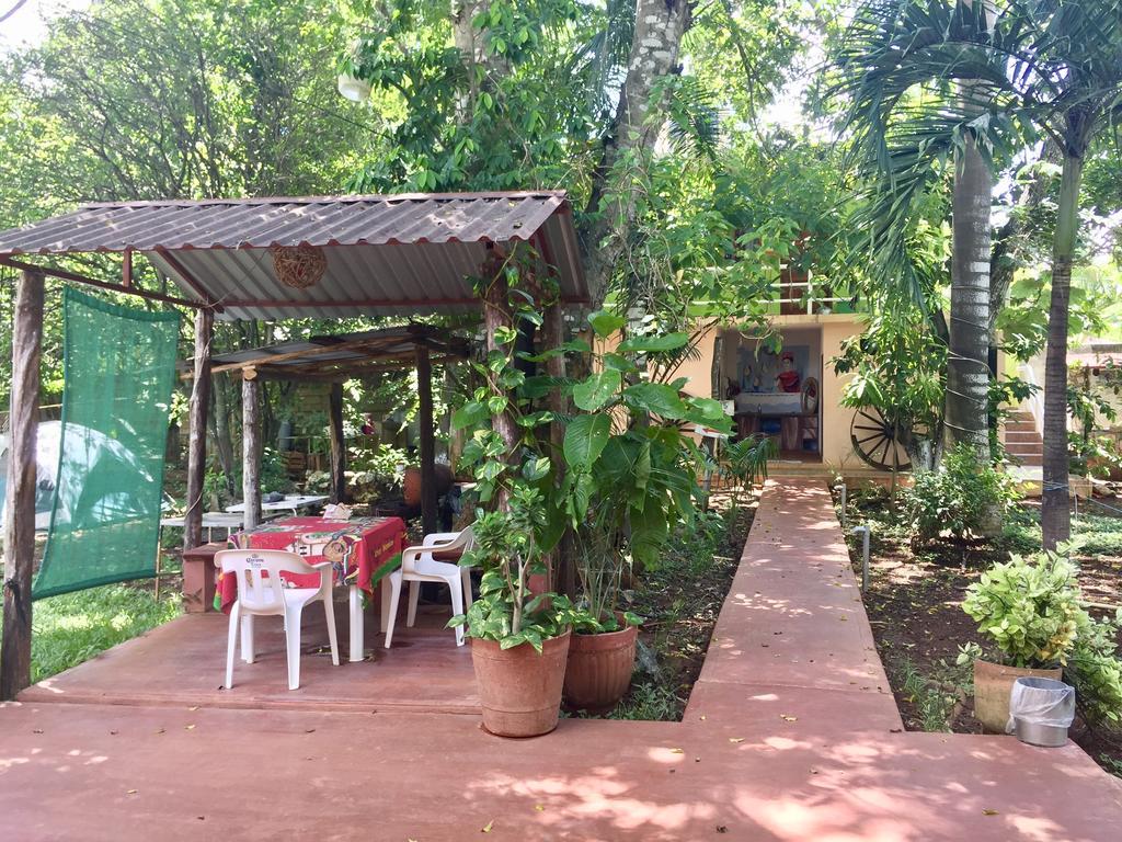 Yaxche Centro Hostal Y Camping Бакалар Екстер'єр фото