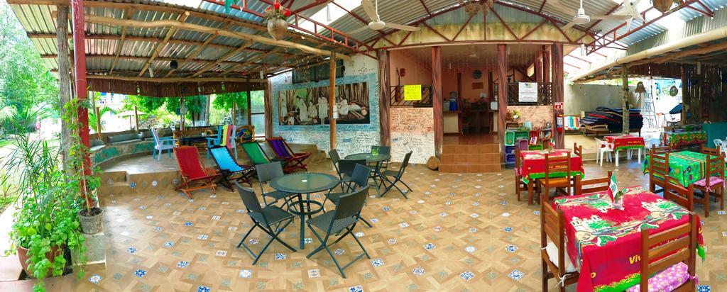Yaxche Centro Hostal Y Camping Бакалар Екстер'єр фото